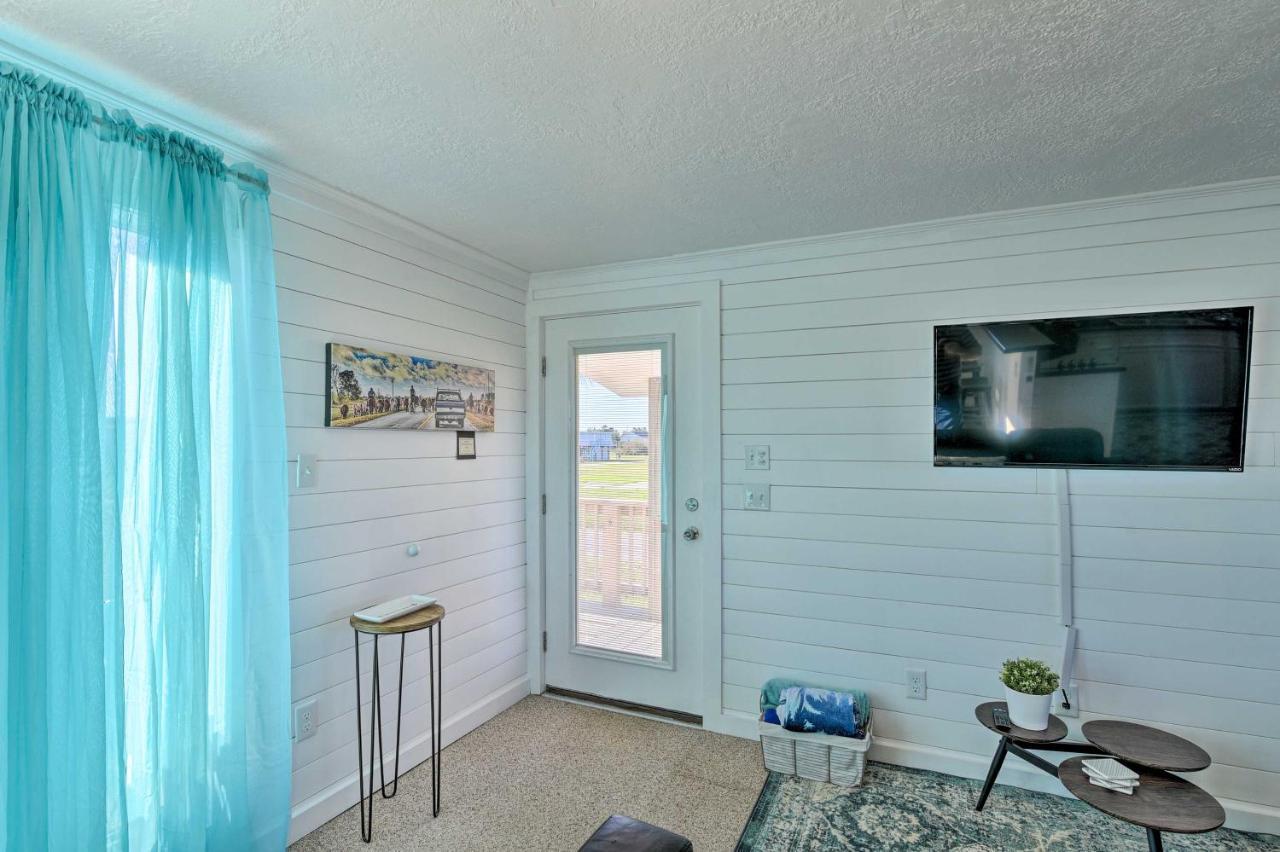 Open-Concept Cottage Less Than 1 Mi To Beach! Surfside Beach Kültér fotó