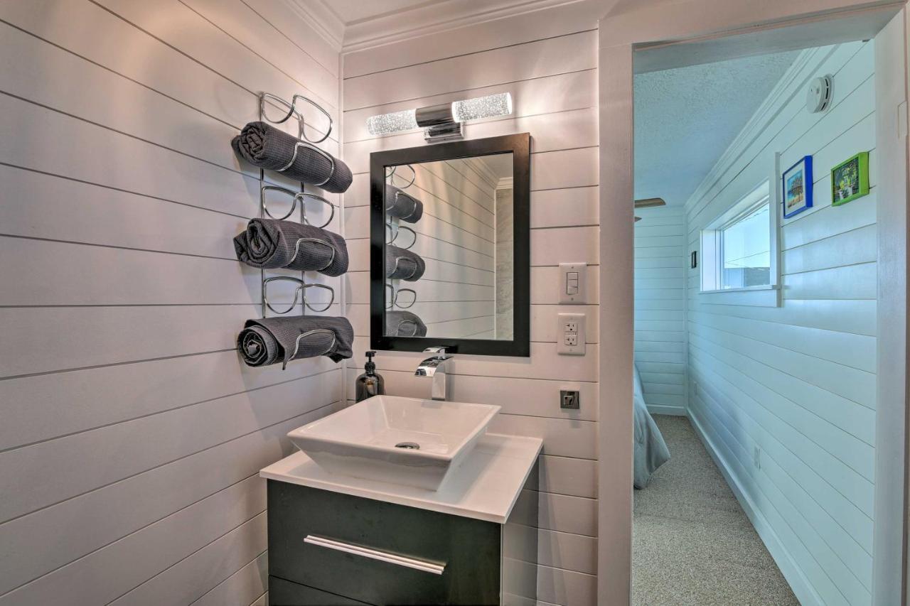 Open-Concept Cottage Less Than 1 Mi To Beach! Surfside Beach Kültér fotó