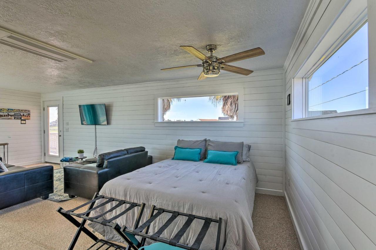 Open-Concept Cottage Less Than 1 Mi To Beach! Surfside Beach Kültér fotó